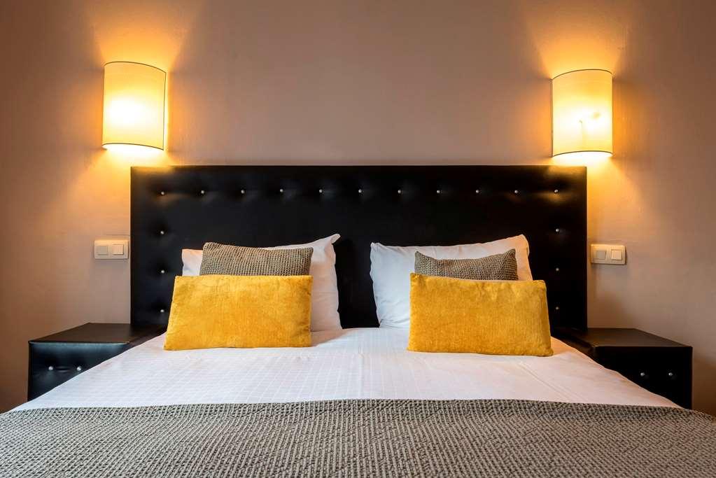 Beverly Hills Hotel Saint-Gilles Habitación foto