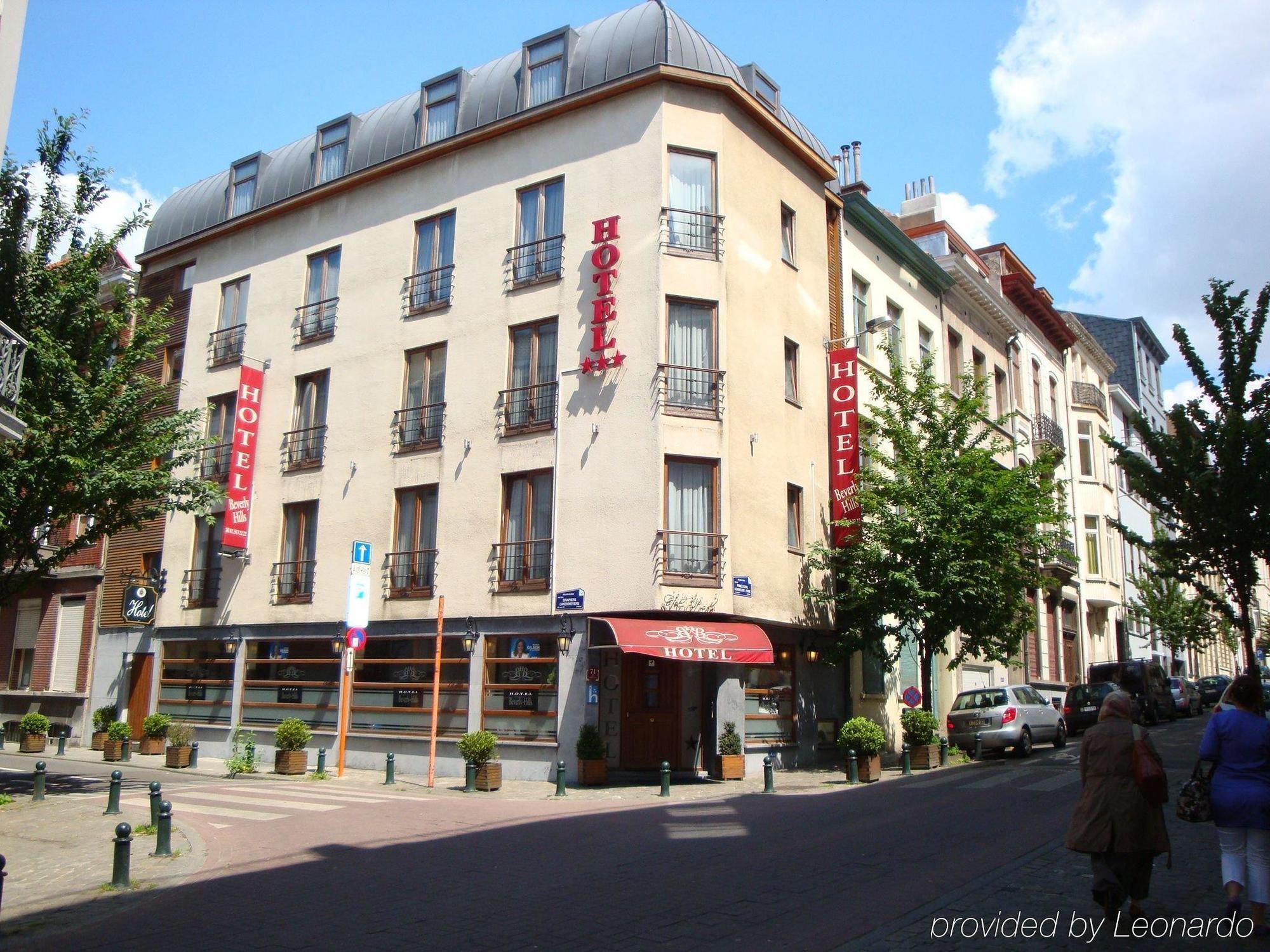 Beverly Hills Hotel Saint-Gilles Exterior foto